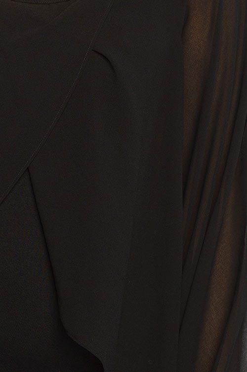 Černé volné šaty pro plnoštíhlé Junarose - Kate