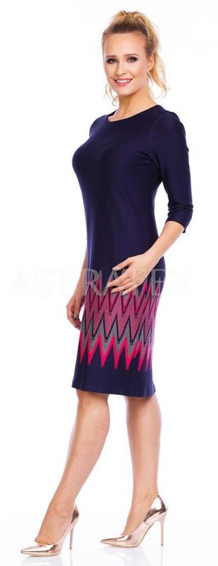 Šaty s tříčtvrtečními rukávy s barevným vzorem