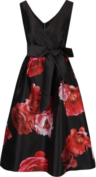 Květované šaty s mašlí a širokou sukní