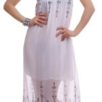 Bílé dlouhé letní šaty s průsvitnou sukní