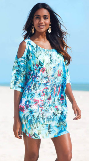 Výrazné plážové šaty s netopýřími rukávy