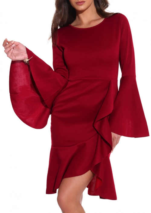 Červené společenské dámské šaty s širokými zvonovými rukávy