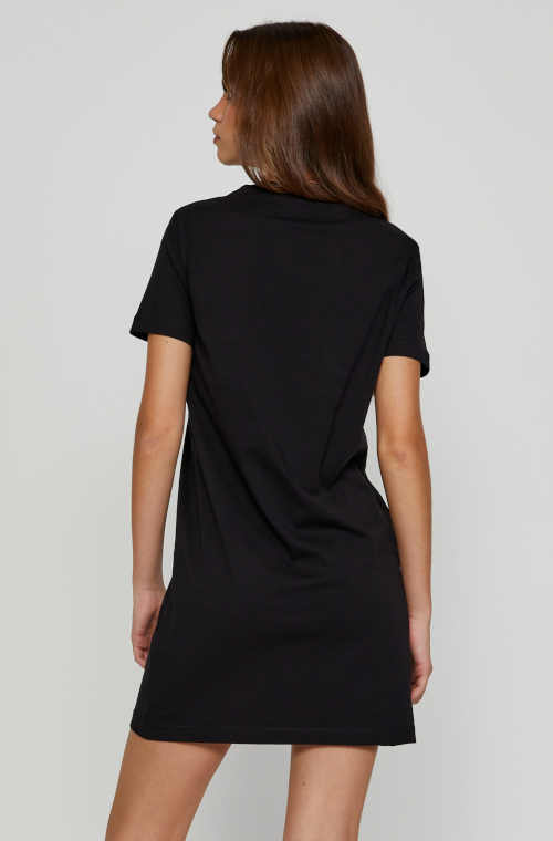černé krátké šaty Versace