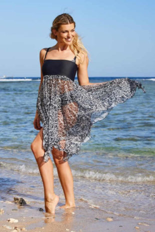 Černo-bílá vzorovaná plážová sukně a šaty v jednom