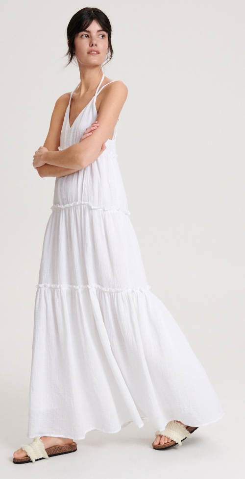 Pohodlné bílé dámské letní maxi šaty s tenkými ramínky